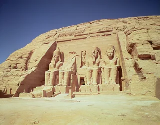 ラムセス2世の寺院の正面、新王国、紀元前1279年〜1213年